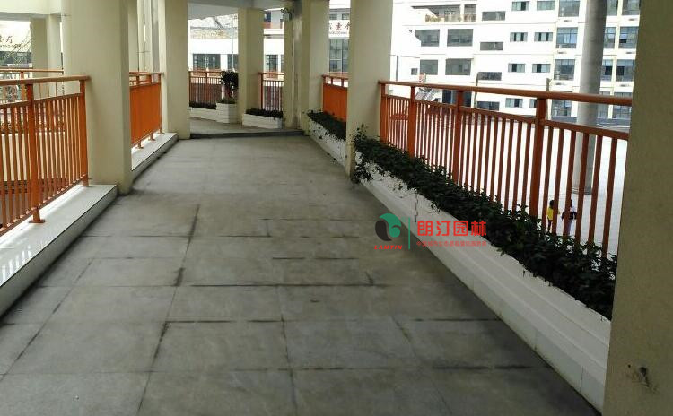 湖南酒店走廊陽臺(tái)藝術(shù)花箱案例
